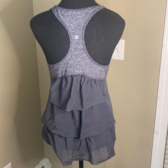Lululemon heathered grey tank top with ruffle detail on back fit 6/8 - Picture 2 of 5